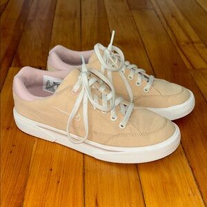 Women’s Nike GTS 97 Sneakers- Sesame/Pink Oxford